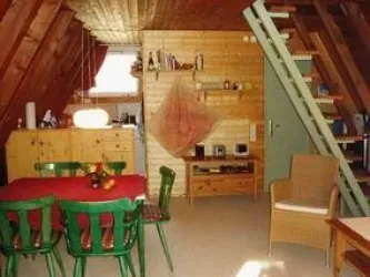 Wohzimmer m Kochnische