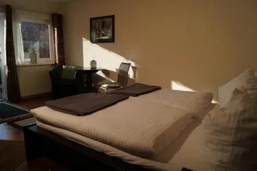 Doppelzimmer 1