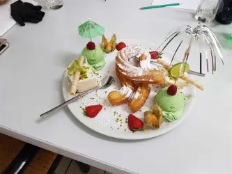Dessert (© Cedric Uhlmann)