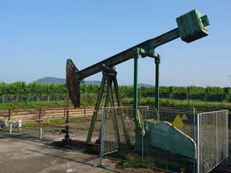 Pferdekopfpumpe vor Knöringen