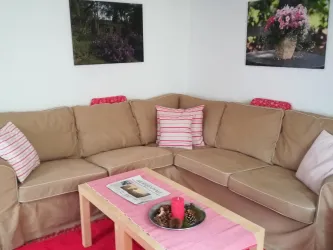 Wohnzimmer Couch (© Christa Apel)