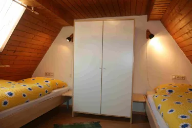 2. Schlafzimmer (© Christa Apel)