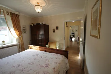 Suite Kapellens Rosengarten - Schlafzimmer, Bild 3 (© No. 31 – Bed & Breakfast im Rosengarten)