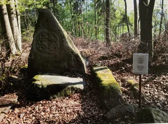 Stein der stummen Stille - Lambrecht (Pfalz)