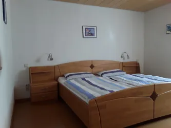 Schlafzimmer (© FeWo Ohler)