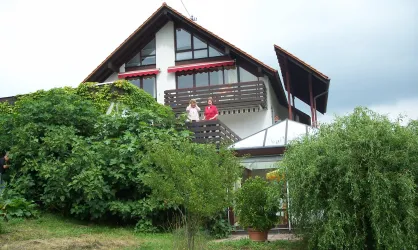 2 Mädels auf Terrasse