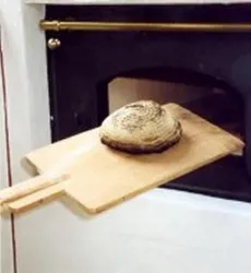 Backhaus mit Brot und Backofen (© Archiv Urlaubsregion Freinsheim)