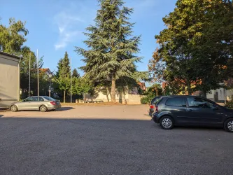 Parkplatz am Dorfgemeinschaftshaus