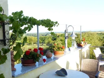 Terrasse mit Ausblick_2 (© Hotel Südpfalz Terrassen)