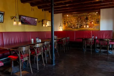 3_Gastraum innen 1 (© Weinbar Caveau)