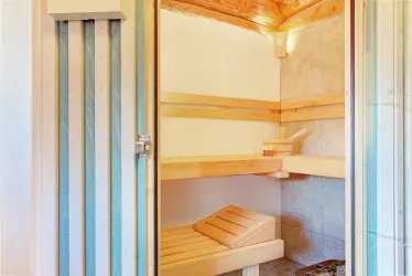 Sauna, Bild 2 (© Otto Geiger)