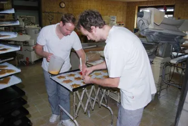 Bei der Arbeit (© Fam Leonhart)