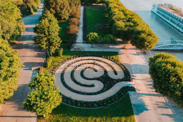 Kriemhilds Rosengarten (© Paul Michael)
