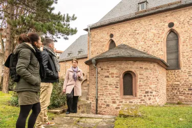 Gästeführung zu den SchUM-Stätten (© Dominik Ketz)