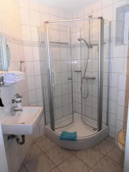 Zi. 8 Du&WC