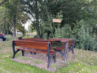 Großzügige Picknickmöglichkeit in Einselthum