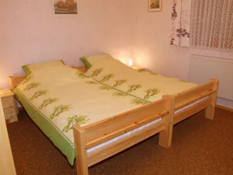 Schlafzimmer neu 2