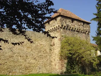 Freinsheim - Stadtmauermit Turm (© Urlaubsregion Freinsheim)