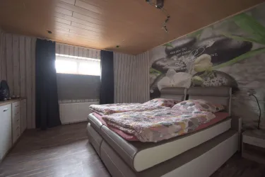 Schlafzimmer 1 Bild 2 (© Markus Gaß)