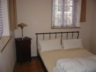 kl. Schlafzimmer - Wg.EG (160erBett, Durchgangsz.)