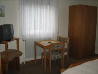Doppelzimmer - Fernsehecke