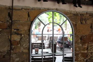 Sicht durchs Fenster (© Klaus Fischer)