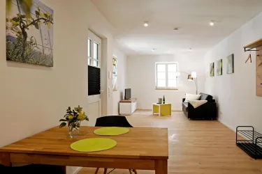 Wohnzimmer (© Weingut Kirchner - Melanie Hubach)