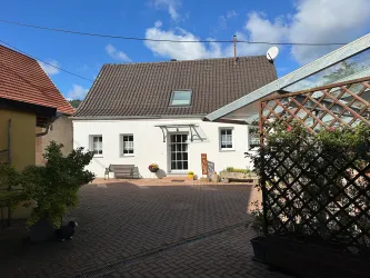Haus aussen-2