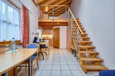 180413-130854-XT2A3849-1-zimmer--2400