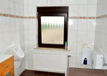 Badezimmer 2 DG neu