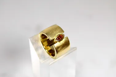 Ring_Familiengold+Navette-Dia._F_004