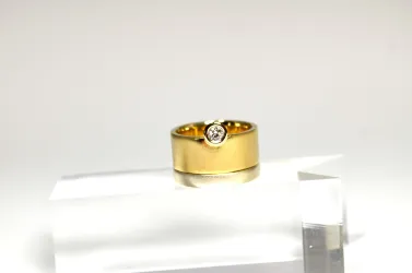 Ring_Familiengold+PTmit Kundenst_F_005