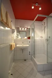 Badezimmer (© Hotel Weingarten Bad Dürkheim)