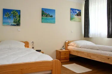 FeWo2 Falkenhorst - Meer-Zimmer - Bild 05 - LoRes_