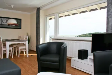 FeWo2 Falkenhorst - Wohn-Essbereich - Bild 02 - Lo