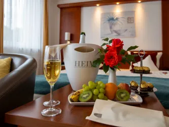 Sekt auf dem Zimmer