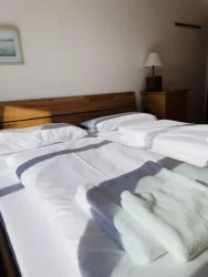 Schlafzimmer 3_Foto 2