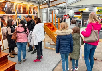 Zahlreiche Aussteller stellen ihre Produkte vor.