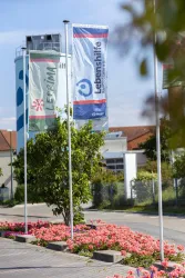 Leprima- und Lebenshilfe-Flagge