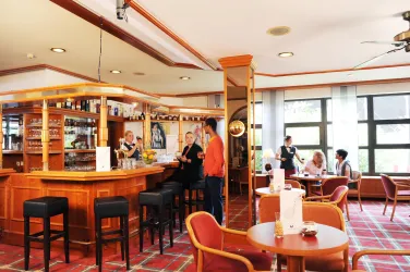 Cafe Bar
