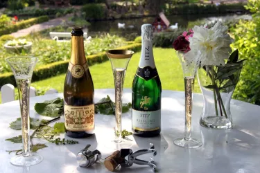 Sekt im Rittergarten