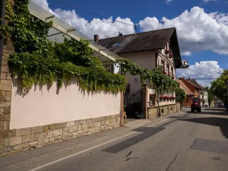 Weingut Strassenansicht (© Stadt Bad Dürkheim)