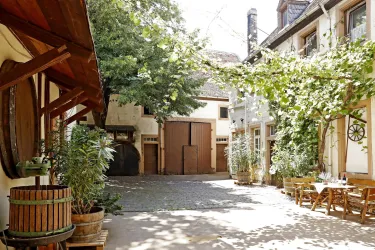 Innenhof (© Melhubach Photographie)