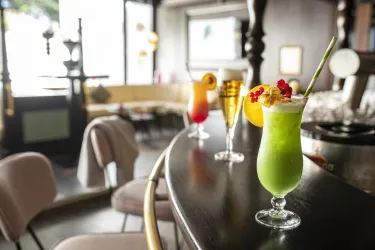 H19_DÜW_Bar-ohne-Personen (3)-min