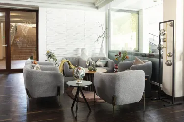 H19_DÜW_Bar-ohne-Personen (8)-min