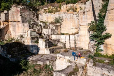 Der römische Steinbruch "Kriemhildenstuhl"