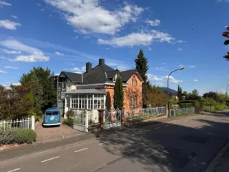 Straßenansicht