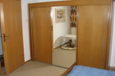 Doppelschlafzimmer_Schrank