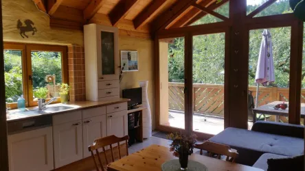 Wohnraum mit Sonnenterrasse (© Fam. Reiß)