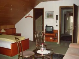 Zweibettzimmer